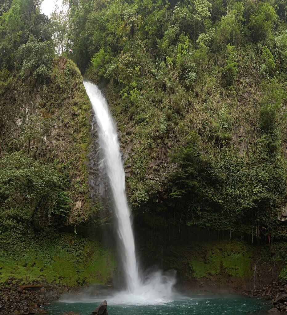 La Fortuna Waterfall - Best Waterfalls in Costa Rica